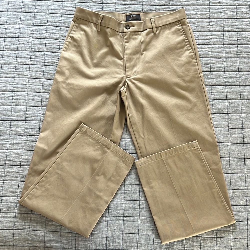 Dockers Signature Khaki Straight Fit Chino Pants